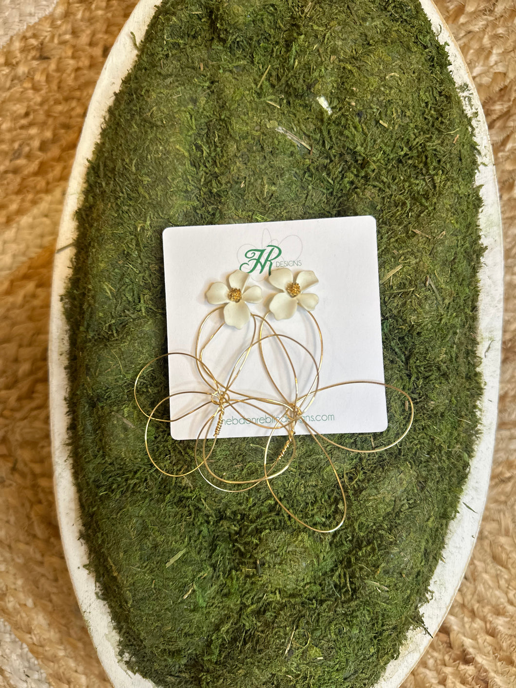 Lorraine Studs Cream