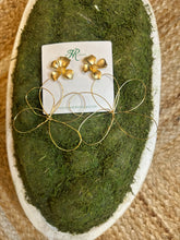 Load image into Gallery viewer, Lorraine Studs Gold